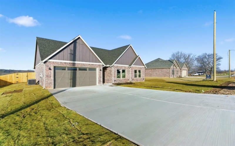 498 Cumberland Trail, Bridgeport, TX 76458, 3 Bedrooms Bedrooms, ,2 BathroomsBathrooms,Residential,For Sale,498 Cumberland Trail,0,21130129