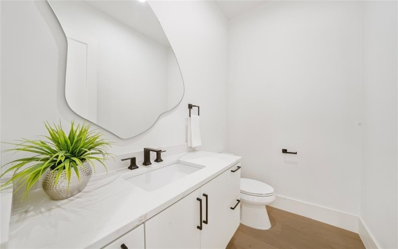 1706 Canal Street, Heath, TX 75032, 5 Bedrooms Bedrooms, ,5 BathroomsBathrooms,Residential,For Sale,1706 Canal Street,0,21134716