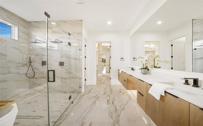 1706 Canal Street, Heath, TX 75032, 5 Bedrooms Bedrooms, ,5 BathroomsBathrooms,Residential,For Sale,1706 Canal Street,0,21134716