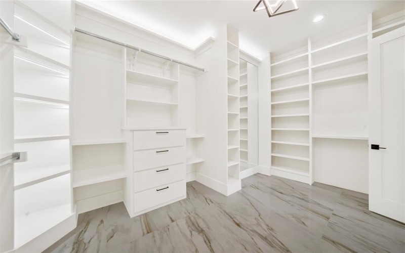 1706 Canal Street, Heath, TX 75032, 5 Bedrooms Bedrooms, ,5 BathroomsBathrooms,Residential,For Sale,1706 Canal Street,0,21134716