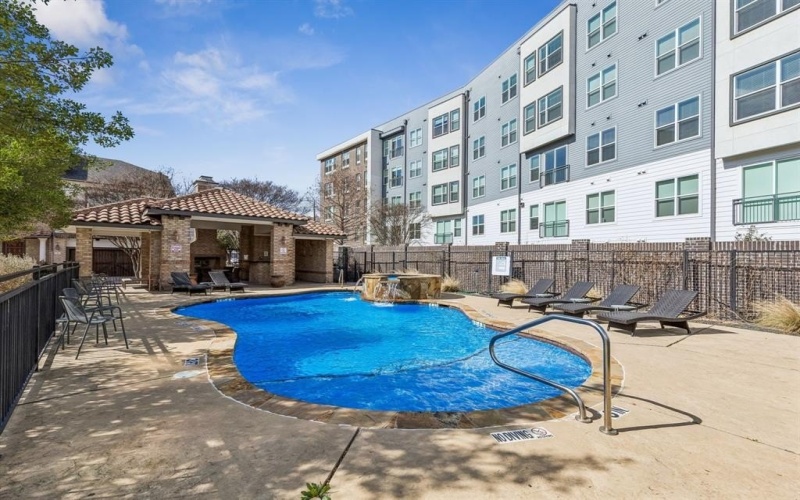 13900 Noel Road #203, Dallas, TX 75240, 2 Bedrooms Bedrooms, ,2 BathroomsBathrooms,Residential,For Sale,13900 Noel Road,0,21134795