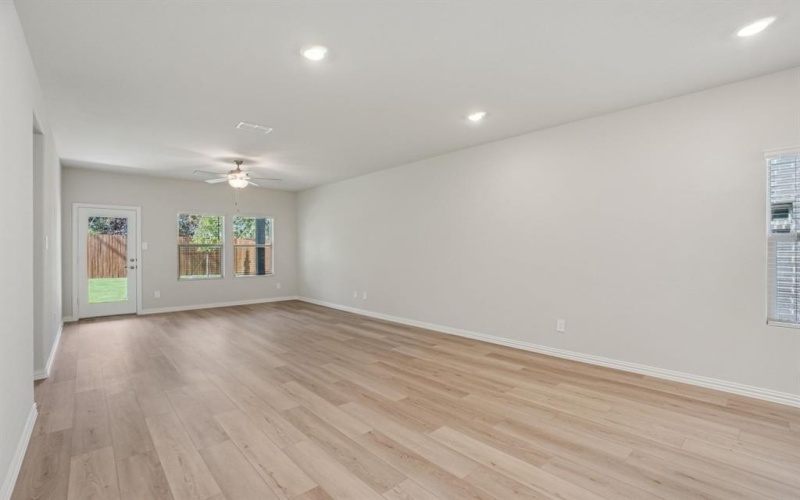 716 Leavenworth Drive, Princeton, TX 75071, 3 Habitaciones Habitaciones , ,2 BañosBaños,Residential,En Venta,716 Leavenworth Drive,0,21135752