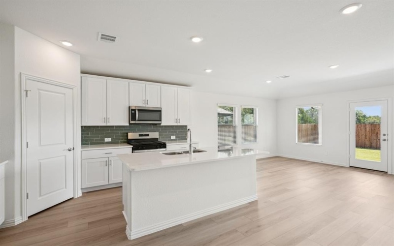 1022 Eagle Run Lane, Lavon, TX 75166, 3 Bedrooms Bedrooms, ,2 BathroomsBathrooms,Residential,For Sale,1022 Eagle Run Lane,0,21135779