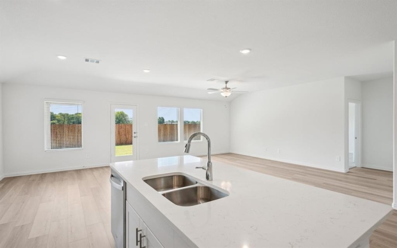 1022 Eagle Run Lane, Lavon, TX 75166, 3 Bedrooms Bedrooms, ,2 BathroomsBathrooms,Residential,For Sale,1022 Eagle Run Lane,0,21135779