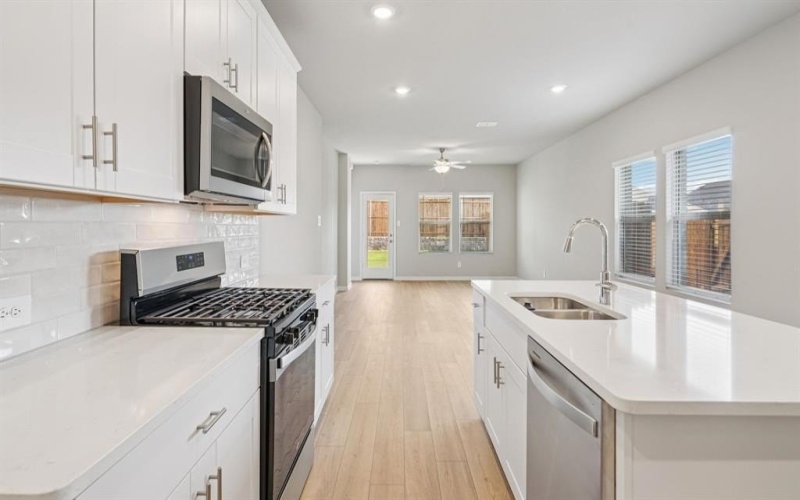 708 Leavenworth Drive, Princeton, TX 75071, 4 Habitaciones Habitaciones , ,2 BañosBaños,Residential,En Venta,708 Leavenworth Drive,0,21135780