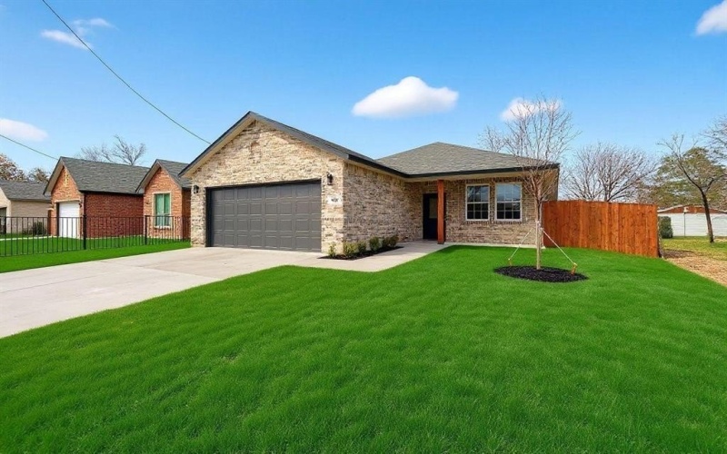 4614 Metropolitan Avenue, Dallas, TX 75210, 3 Bedrooms Bedrooms, ,2 BathroomsBathrooms,Residential,For Sale,4614 Metropolitan Avenue,0,21136217