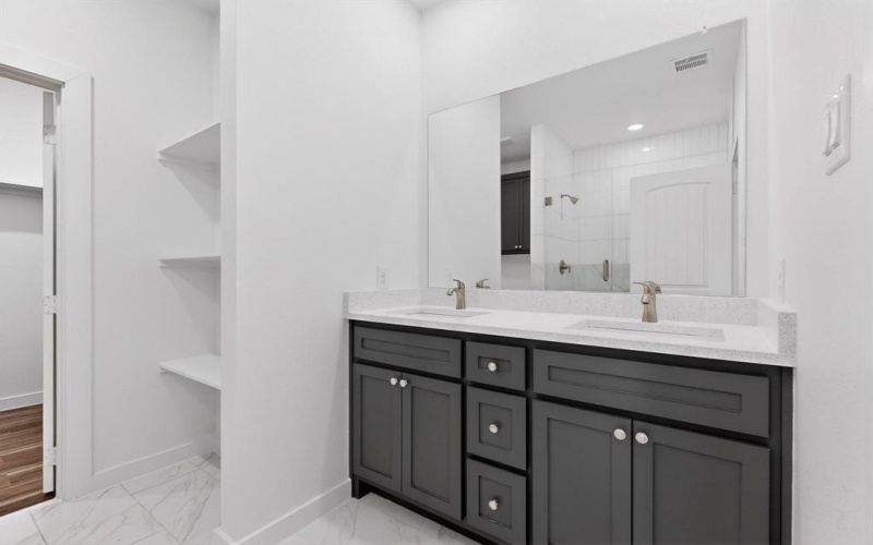 4614 Metropolitan Avenue, Dallas, TX 75210, 3 Bedrooms Bedrooms, ,2 BathroomsBathrooms,Residential,For Sale,4614 Metropolitan Avenue,0,21136217