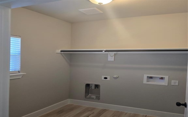 102 Jarrett Street, Waxahachie, TX 75165, 3 Bedrooms Bedrooms, ,2 BathroomsBathrooms,Residential,For Sale,102 Jarrett Street,0,21136764