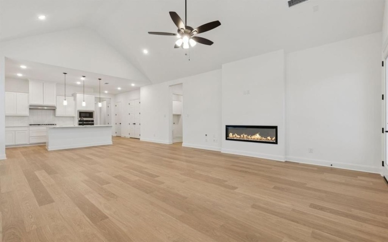 9717 Flourishing Way, Mesquite, TX 75126, 3 Habitaciones Habitaciones , ,3 BañosBaños,Residential,En Venta,9717 Flourishing Way,0,21137393