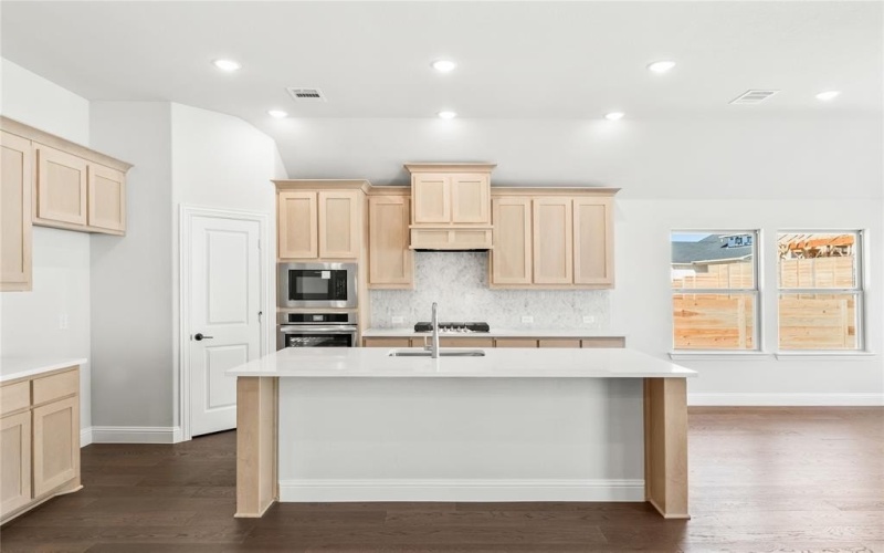 3920 Clingsman Way, McKinney, TX 75071, 4 Bedrooms Bedrooms, ,3 BathroomsBathrooms,Residential,For Sale,3920 Clingsman Way,0,21137396