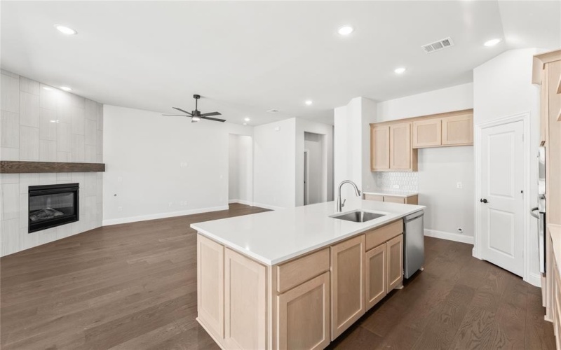 3920 Clingsman Way, McKinney, TX 75071, 4 Bedrooms Bedrooms, ,3 BathroomsBathrooms,Residential,For Sale,3920 Clingsman Way,0,21137396