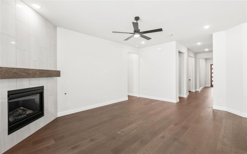 3920 Clingsman Way, McKinney, TX 75071, 4 Bedrooms Bedrooms, ,3 BathroomsBathrooms,Residential,For Sale,3920 Clingsman Way,0,21137396