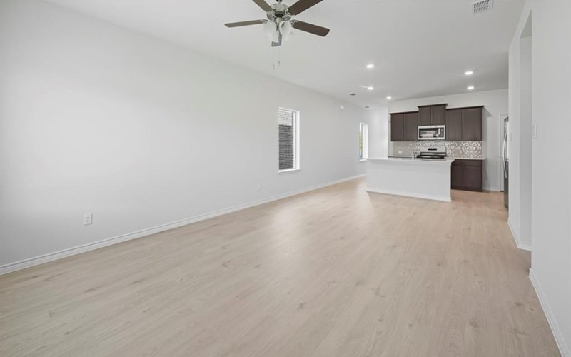 10317 Ambrose Drive, Aubrey, TX 76227, 4 Habitaciones Habitaciones , ,2 BañosBaños,Residential,En Venta,10317 Ambrose Drive,0,21137514