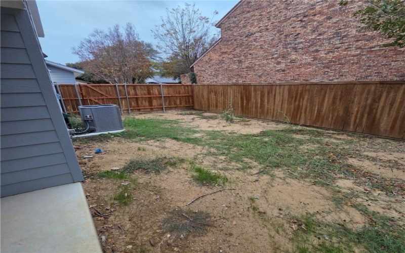 6221 Post Oak Terrace, TX 76112, 3 Bedrooms Bedrooms, ,2 BathroomsBathrooms,Residential,For Sale,6221 Post Oak Terrace,0,469068