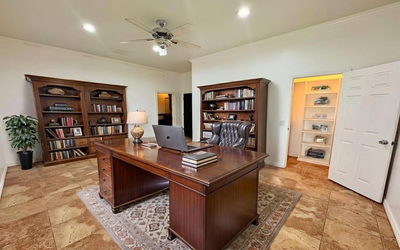 5122 S County Rd 1183, Midland, TX 79706, 4 Habitaciones Habitaciones , ,3 BañosBaños,Residential,En Venta,5122 S County Rd 1183,0,162466