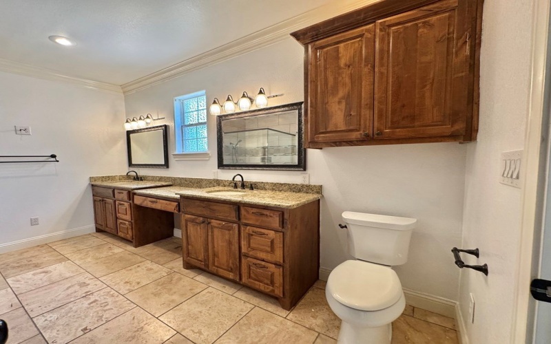 5122 S County Rd 1183, Midland, TX 79706, 4 Habitaciones Habitaciones , ,3 BañosBaños,Residential,En Venta,5122 S County Rd 1183,0,162466