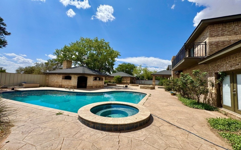 5122 S County Rd 1183, Midland, TX 79706, 4 Habitaciones Habitaciones , ,3 BañosBaños,Residential,En Venta,5122 S County Rd 1183,0,162466