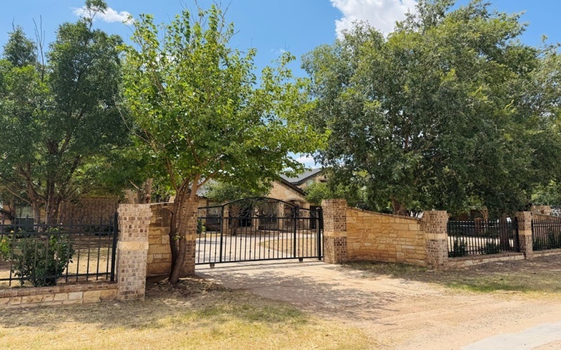 5122 S County Rd 1183, Midland, TX 79706, 4 Habitaciones Habitaciones , ,3 BañosBaños,Residential,En Venta,5122 S County Rd 1183,0,162466