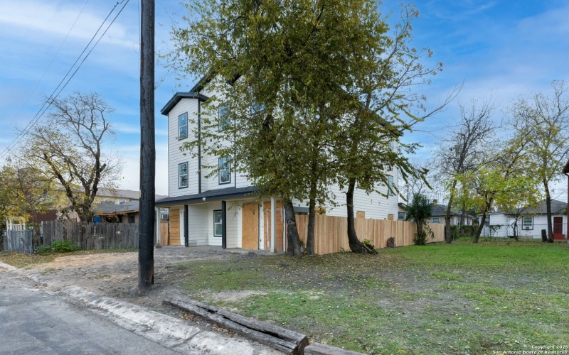 726 Arthur St., San Antonio, TX 78202, ,Residential Multi Family,En Venta,726 Arthur St.,0,1929994