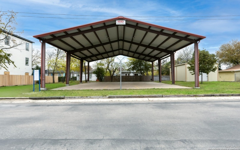 726 Arthur St., San Antonio, TX 78202, ,Residential Multi Family,En Venta,726 Arthur St.,0,1929994