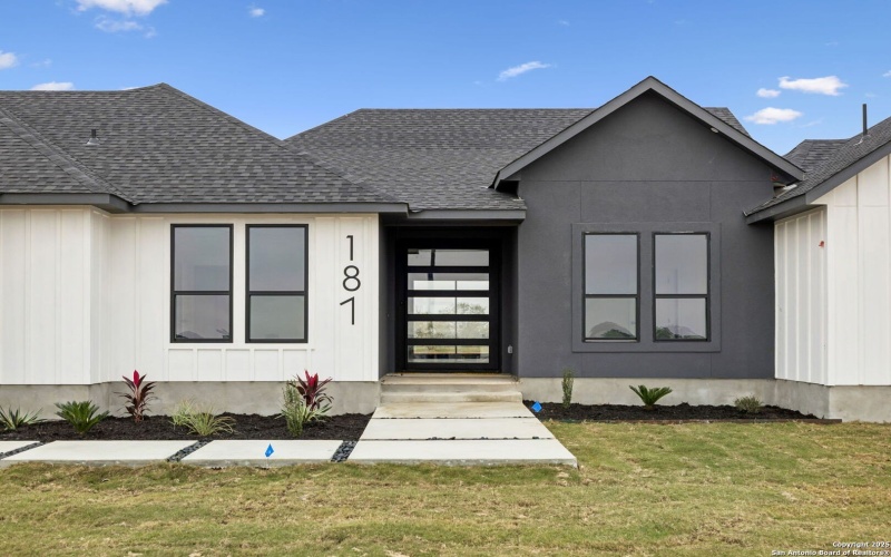 187 Hidden Ranch CT., Floresville, TX 78114, 4 Habitaciones Habitaciones , ,5 BañosBaños,Residential,En Venta,187 Hidden Ranch CT.,0,1930084