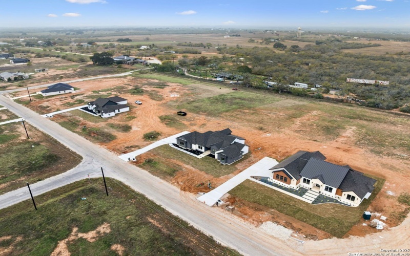187 Hidden Ranch CT., Floresville, TX 78114, 4 Habitaciones Habitaciones , ,5 BañosBaños,Residential,En Venta,187 Hidden Ranch CT.,0,1930084
