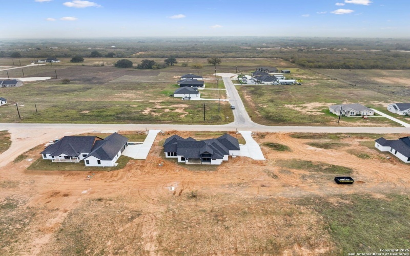 187 Hidden Ranch CT., Floresville, TX 78114, 4 Habitaciones Habitaciones , ,5 BañosBaños,Residential,En Venta,187 Hidden Ranch CT.,0,1930084