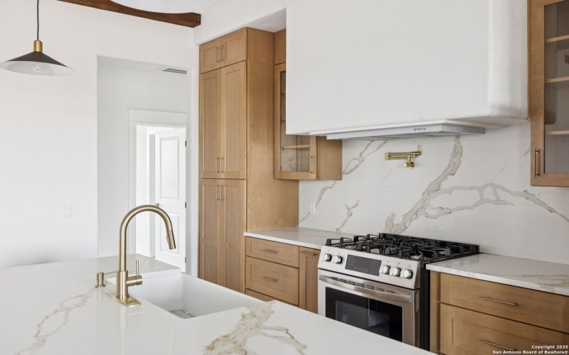 187 Hidden Ranch CT., Floresville, TX 78114, 4 Habitaciones Habitaciones , ,5 BañosBaños,Residential,En Venta,187 Hidden Ranch CT.,0,1930084