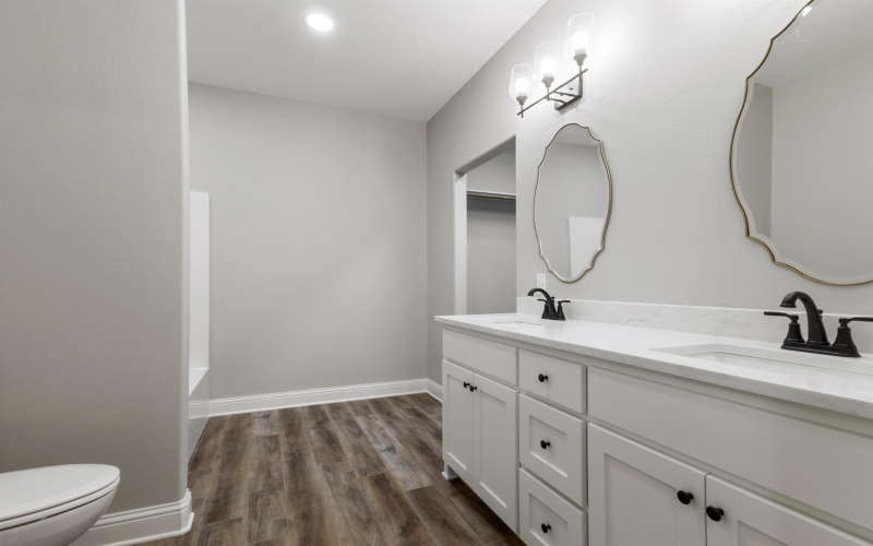 106 Royal St, Gilmer, TX 75645, 3 Bedrooms Bedrooms, ,2 BathroomsBathrooms,Residential,For Sale,106 Royal St,0,20258543