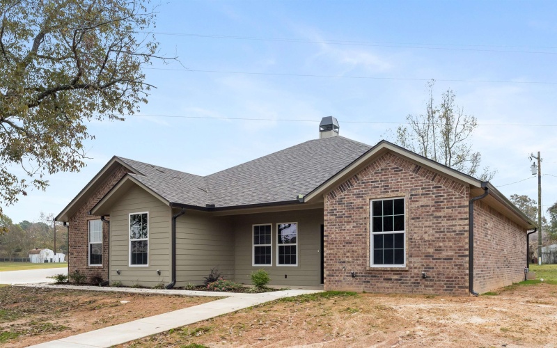 106 Royal St, Gilmer, TX 75645, 3 Bedrooms Bedrooms, ,2 BathroomsBathrooms,Residential,For Sale,106 Royal St,0,20258543