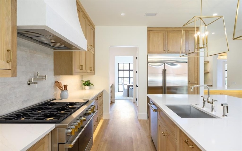 6414 Blanch Circle, Dallas, TX 75214, 5 Habitaciones Habitaciones , ,6 BañosBaños,Residential,En Venta,6414 Blanch Circle,0,21102507