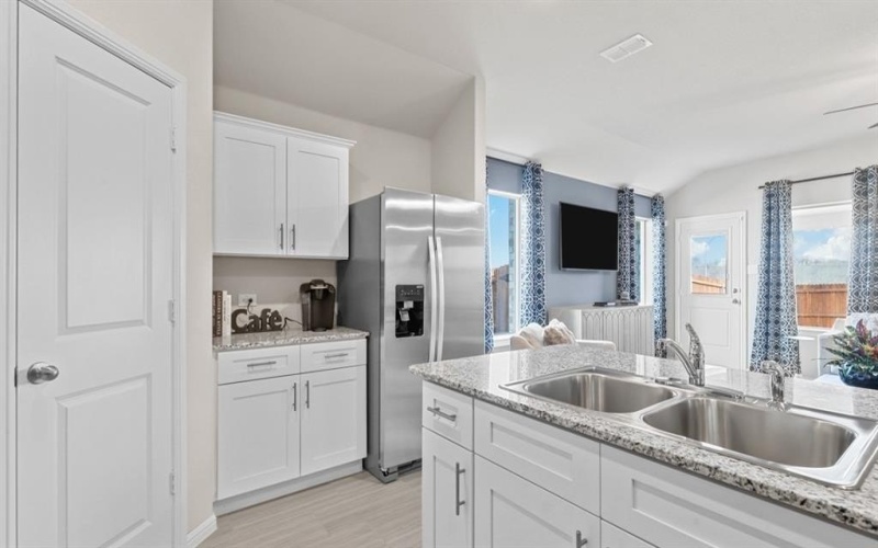 1700 GILLENS Avenue, Fort Worth, TX 76140, 4 Habitaciones Habitaciones , ,3 BañosBaños,Residential,En Venta,1700 GILLENS Avenue,0,21137193