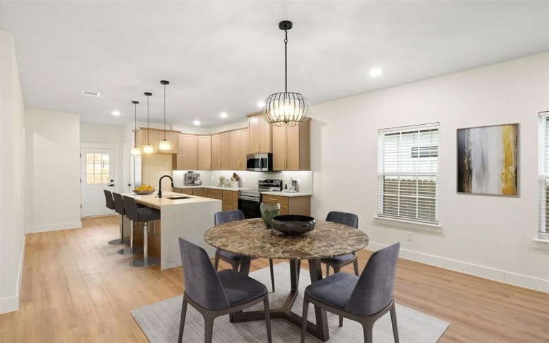 1804 Vincennes Street, Fort Worth, TX 76105, 3 Bedrooms Bedrooms, ,2 BathroomsBathrooms,Residential,For Sale,1804 Vincennes Street,0,21137648