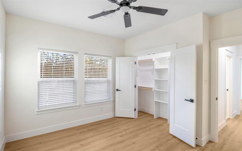 1804 Vincennes Street, Fort Worth, TX 76105, 3 Bedrooms Bedrooms, ,2 BathroomsBathrooms,Residential,For Sale,1804 Vincennes Street,0,21137648