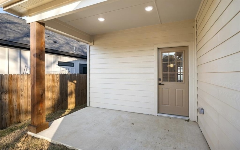 1804 Vincennes Street, Fort Worth, TX 76105, 3 Bedrooms Bedrooms, ,2 BathroomsBathrooms,Residential,For Sale,1804 Vincennes Street,0,21137648