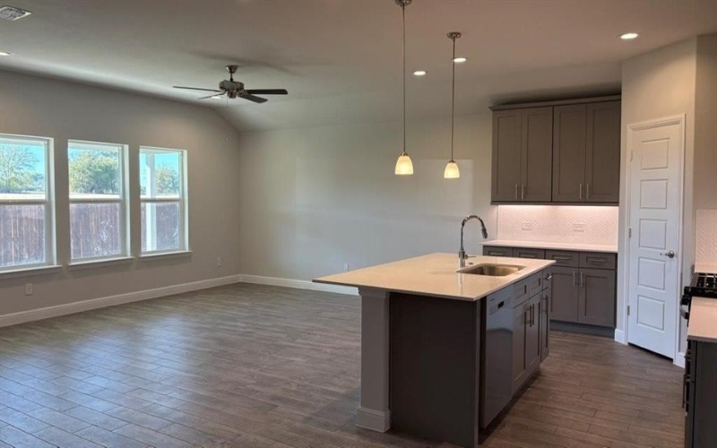 4207 CORNERSTONE Circle, Granbury, TX 76048, 4 Habitaciones Habitaciones , ,2 BañosBaños,Residential,En Venta,4207 CORNERSTONE Circle,0,21137797