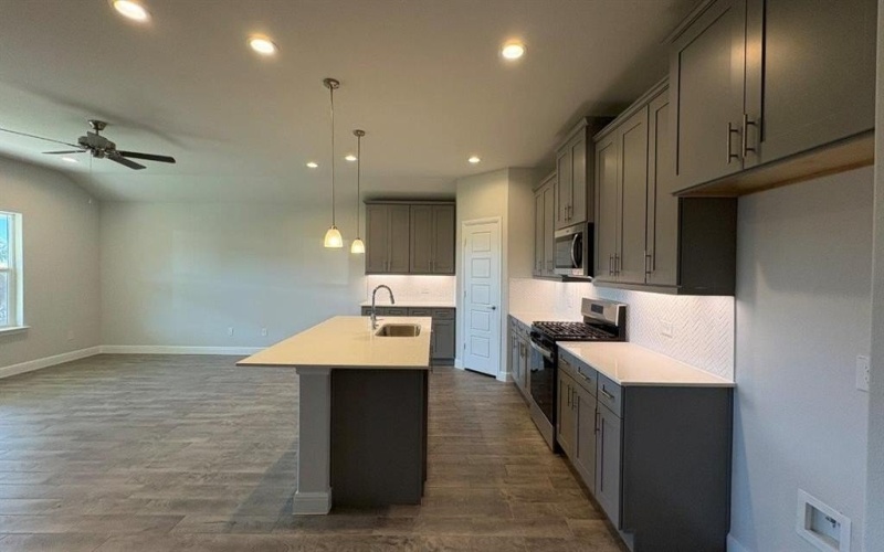 4207 CORNERSTONE Circle, Granbury, TX 76048, 4 Habitaciones Habitaciones , ,2 BañosBaños,Residential,En Venta,4207 CORNERSTONE Circle,0,21137797