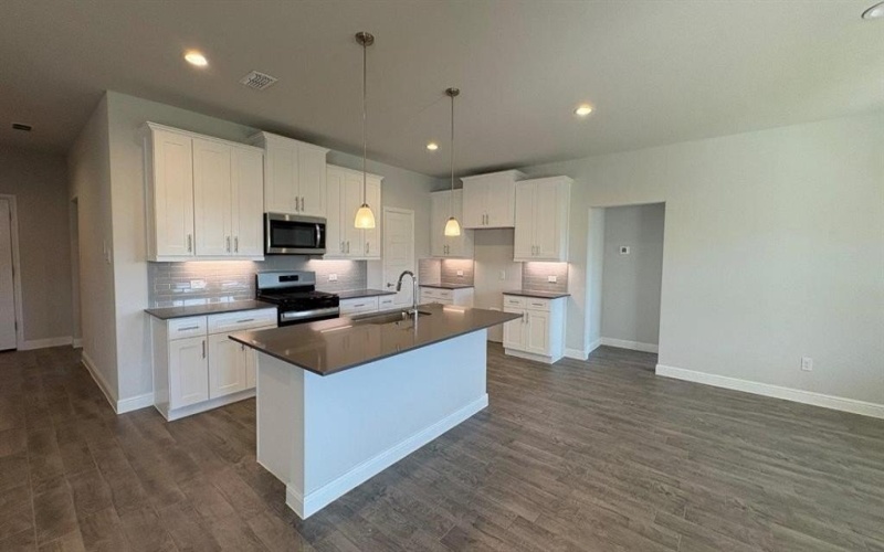 4206 CORNERSTONE Circle, Granbury, TX 76048, 4 Bedrooms Bedrooms, ,2 BathroomsBathrooms,Residential,For Sale,4206 CORNERSTONE Circle,0,21137823