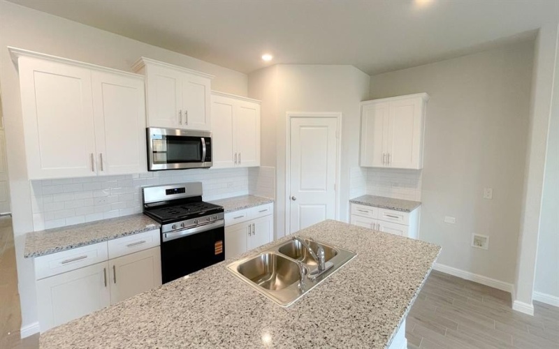 4336 BOWER HILL Drive, Fort Worth, TX 76036, 4 Habitaciones Habitaciones , ,2 BañosBaños,Residential,En Venta,4336 BOWER HILL Drive,0,21137887