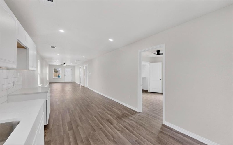 1541 Caldwell Street, Dallas, TX 75223, 4 Habitaciones Habitaciones , ,2 BañosBaños,Residential,En Venta,1541 Caldwell Street,0,21137989