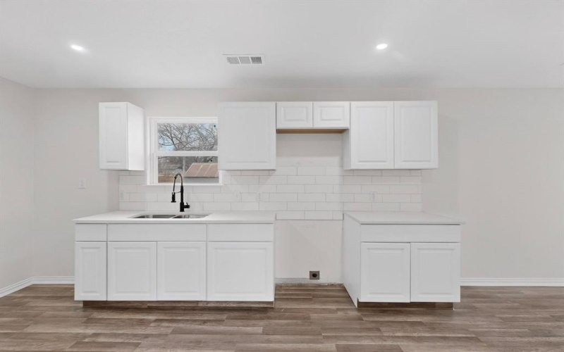 1541 Caldwell Street, Dallas, TX 75223, 4 Habitaciones Habitaciones , ,2 BañosBaños,Residential,En Venta,1541 Caldwell Street,0,21137989