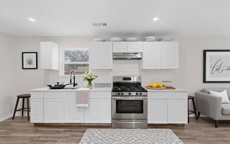 1541 Caldwell Street, Dallas, TX 75223, 4 Habitaciones Habitaciones , ,2 BañosBaños,Residential,En Venta,1541 Caldwell Street,0,21137989