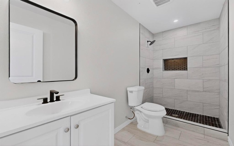 1541 Caldwell Street, Dallas, TX 75223, 4 Habitaciones Habitaciones , ,2 BañosBaños,Residential,En Venta,1541 Caldwell Street,0,21137989