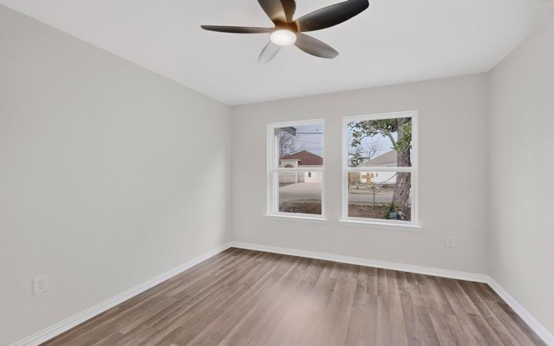 1541 Caldwell Street, Dallas, TX 75223, 4 Habitaciones Habitaciones , ,2 BañosBaños,Residential,En Venta,1541 Caldwell Street,0,21137989