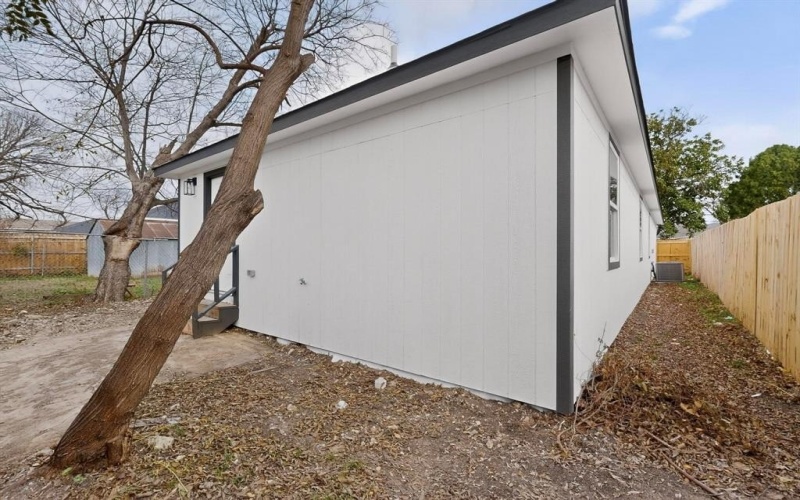 1541 Caldwell Street, Dallas, TX 75223, 4 Habitaciones Habitaciones , ,2 BañosBaños,Residential,En Venta,1541 Caldwell Street,0,21137989