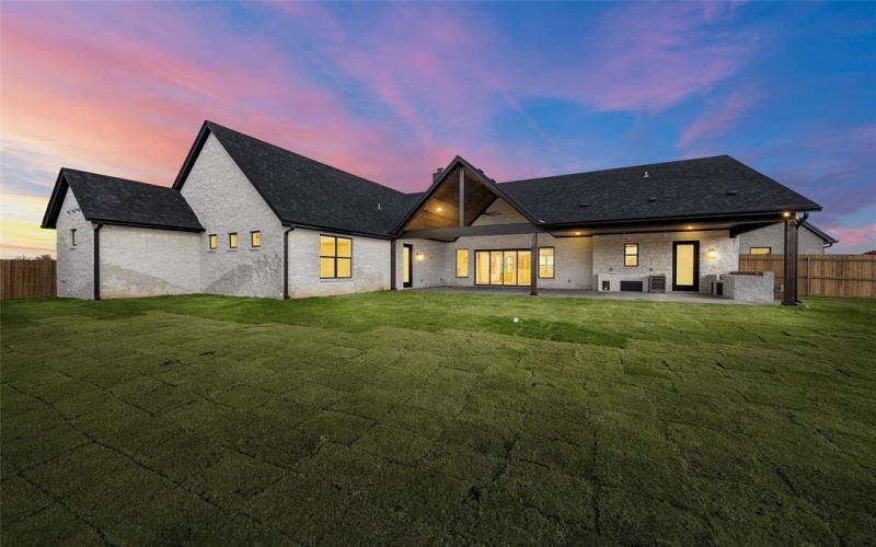 429 Toledo Bend, Waco, TX 76657, 5 Habitaciones Habitaciones , ,5 BañosBaños,Residential,En Venta,429 Toledo Bend,0,21138104