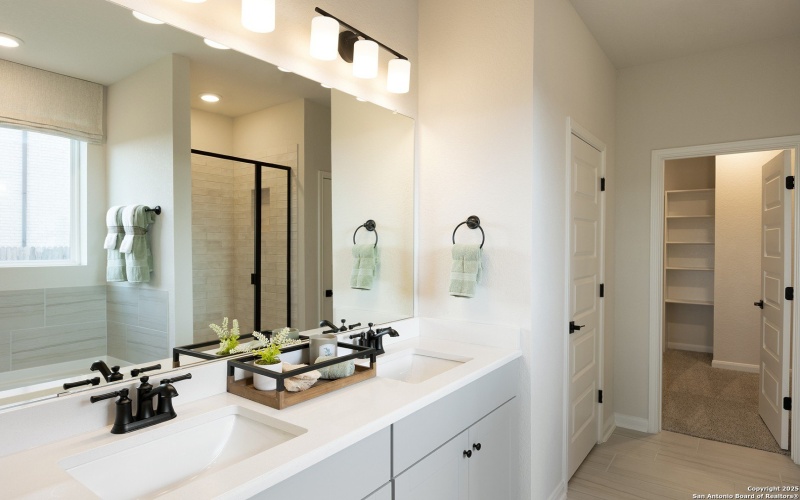 717 Moki Place, Cibolo, TX 78108, 4 Habitaciones Habitaciones , ,2 BañosBaños,Residential,En Venta,717 Moki Place,0,1929944