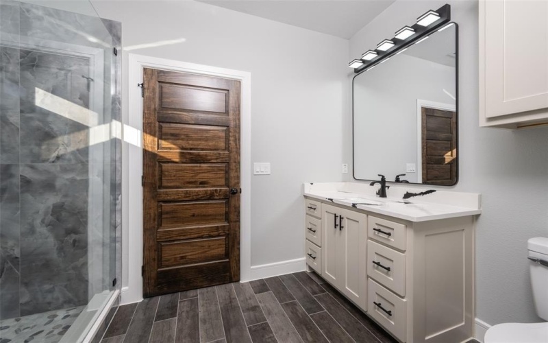 302 W Pine Street, Whitewright, TX 75491, 3 Bedrooms Bedrooms, ,2 BathroomsBathrooms,Residential,For Sale,302 W Pine Street,0,21137845