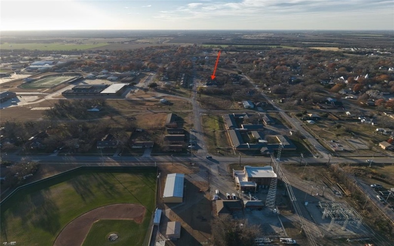 302 W Pine Street, Whitewright, TX 75491, 3 Bedrooms Bedrooms, ,2 BathroomsBathrooms,Residential,For Sale,302 W Pine Street,0,21137845