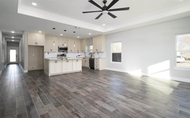 302 W Pine Street, Whitewright, TX 75491, 3 Bedrooms Bedrooms, ,2 BathroomsBathrooms,Residential,For Sale,302 W Pine Street,0,21137845